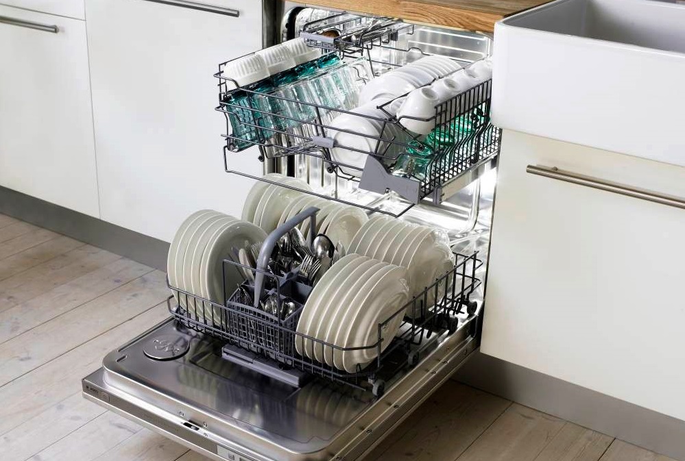 Как правильно загружать посудомоечную машину