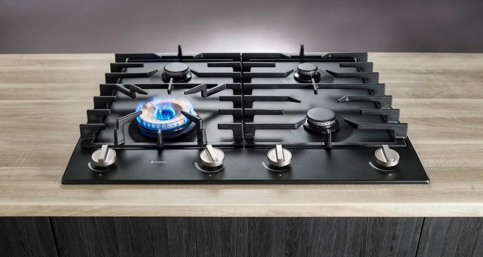 Как включить и выключить варочную панель