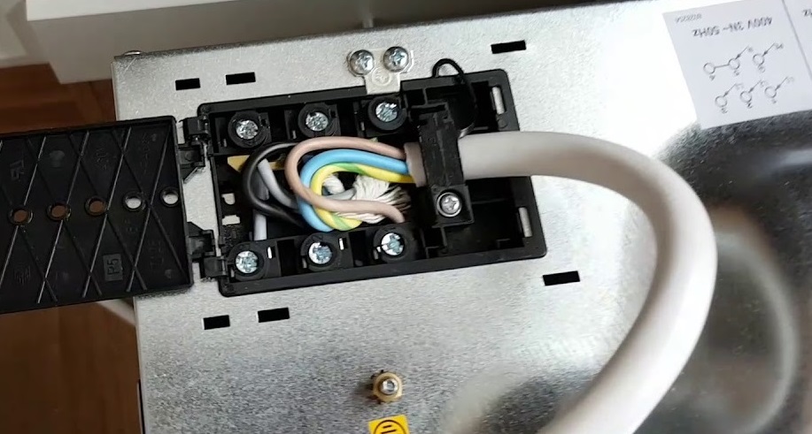 Ошибка E3 и E4 индукционной варочной панели Ошибка E3 и E4 индукционной варочной панели