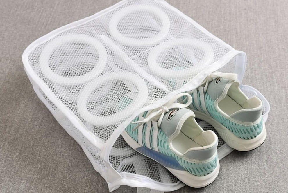Можно ли стирать кроссовки в стиральной машине 