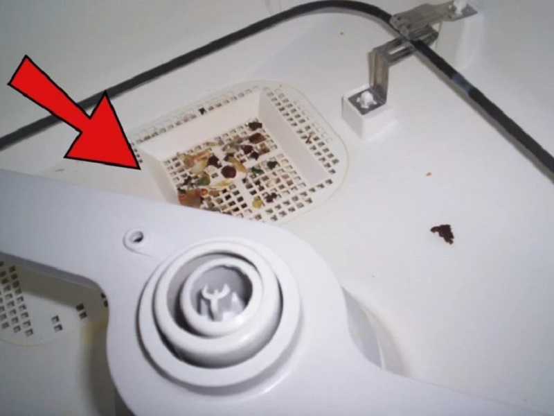 Почему посудомоечная машина не сливает воду и как это исправить Почему посудомоечная машина не сливает воду и как это исправить