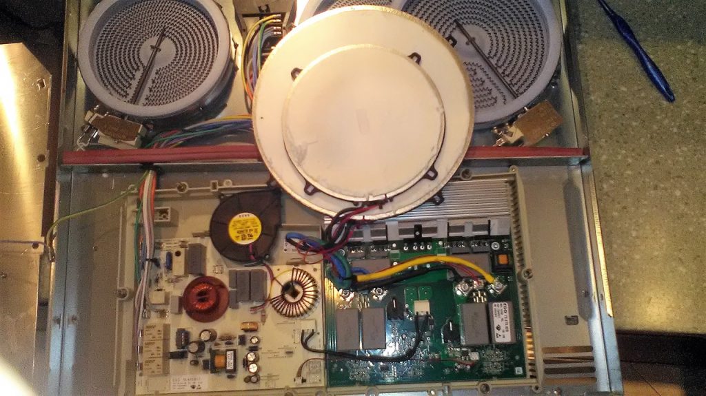 Как разобрать индукционную варочную панель Как разобрать индукционную варочную панель