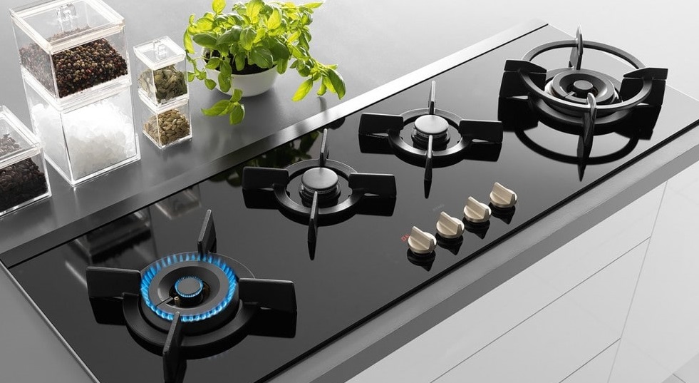 Как включить и выключить варочную панель