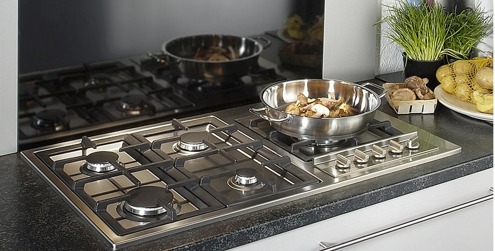 Какую варочную панель выбрать по материалу поверхности Какую варочную панель выбрать по материалу поверхности
