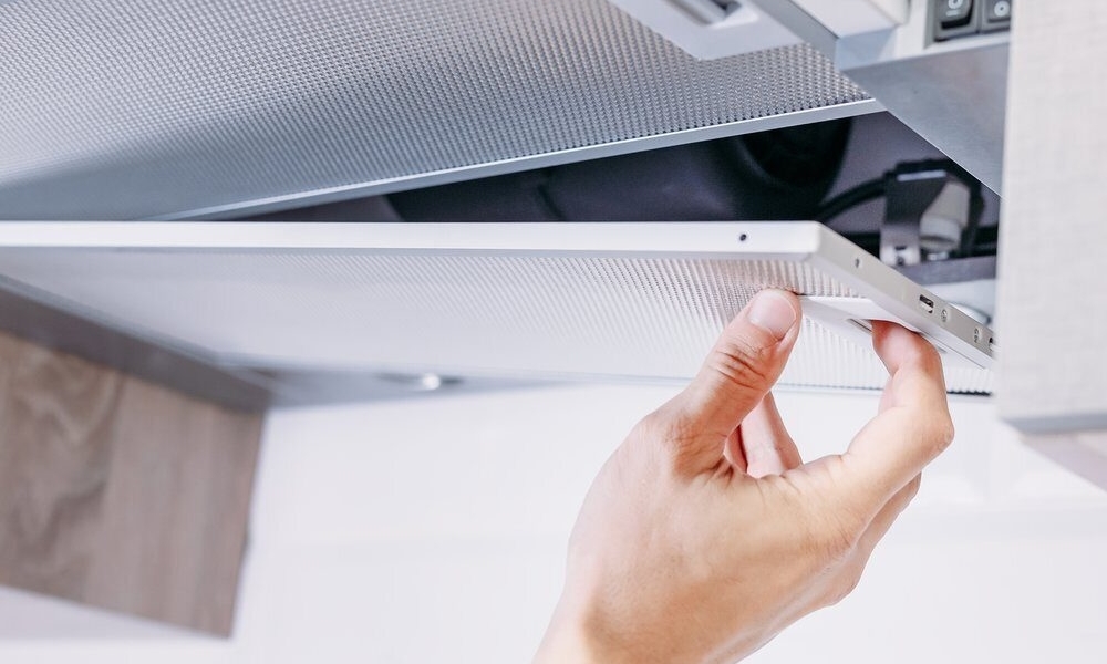 Как поменять лампочку в вытяжке Falmec Как поменять лампочку в вытяжке Falmec