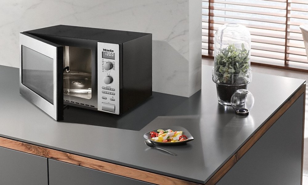 Инверторная микроволновая печь