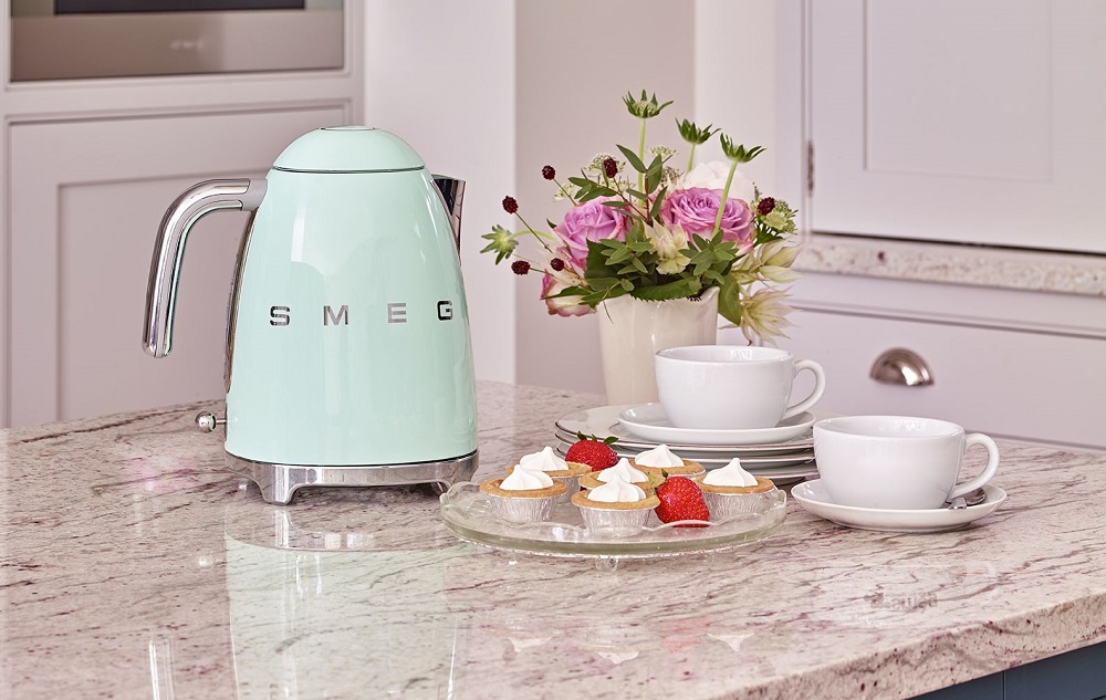 Обзор чайников Smeg