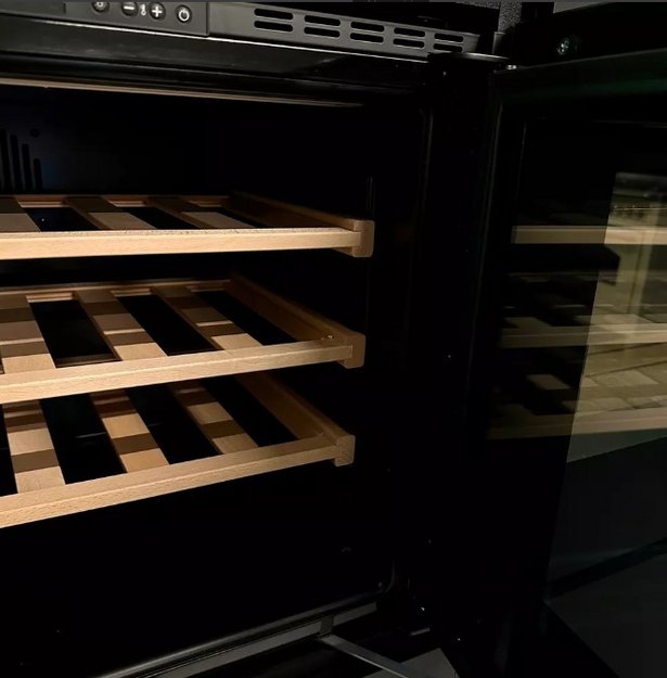 Встраиваемый винный шкаф Lofra ZBPNM24T STAINLESS STEEL (preview 3)