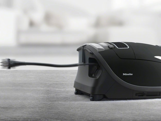 Пылесос Miele SGSF5 Complete C3 Parquet XL PowerLine черный (фото 4) Пылесос Miele SGSF5 Complete C3 Parquet XL PowerLine черный (preview 4)