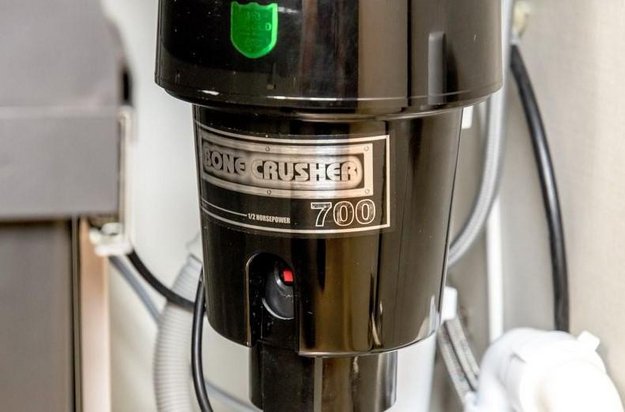 Измельчитель пищевых отходов Bone Crusher BC 700 (preview 6)