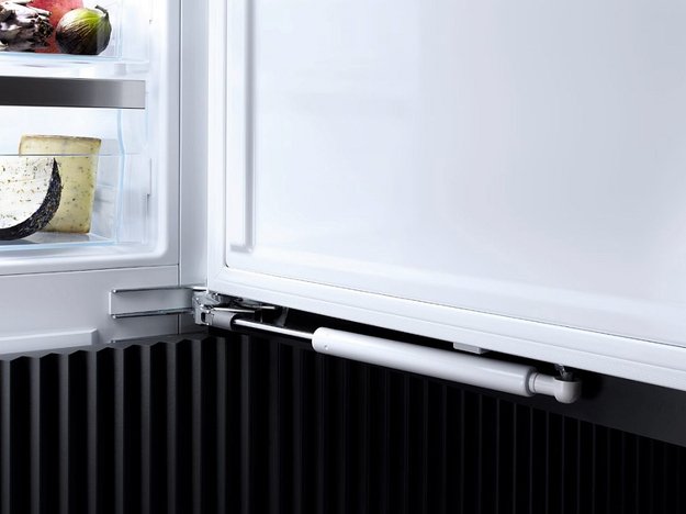 Встраиваемый холодильник Miele KFN 7785 C (preview 6)