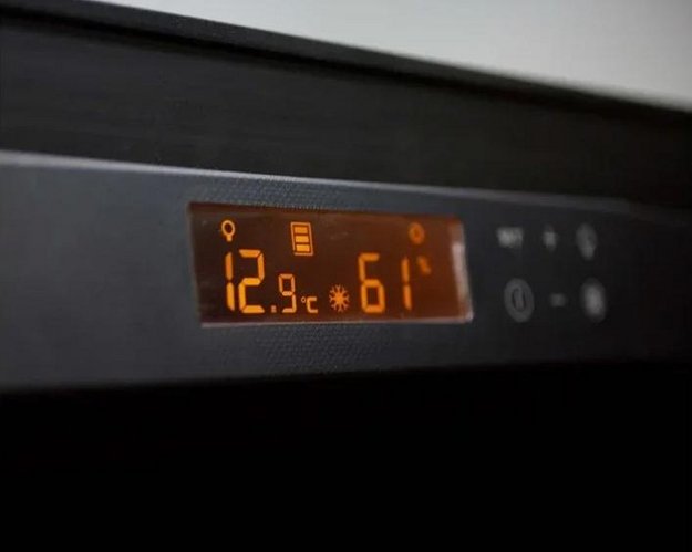 Монотемпературный винный шкаф EuroCave V-REVEL-L R-400020-L2W (preview 2)