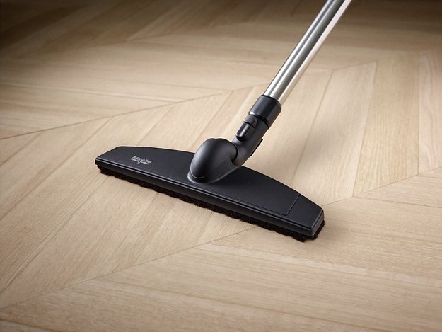 Пылесос Miele SGSF5 Complete C3 Parquet XL PowerLine черный (фото 6) Пылесос Miele SGSF5 Complete C3 Parquet XL PowerLine черный (preview 6)