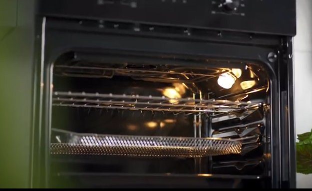 Духовой шкаф Midea MO47007GW (video 3)