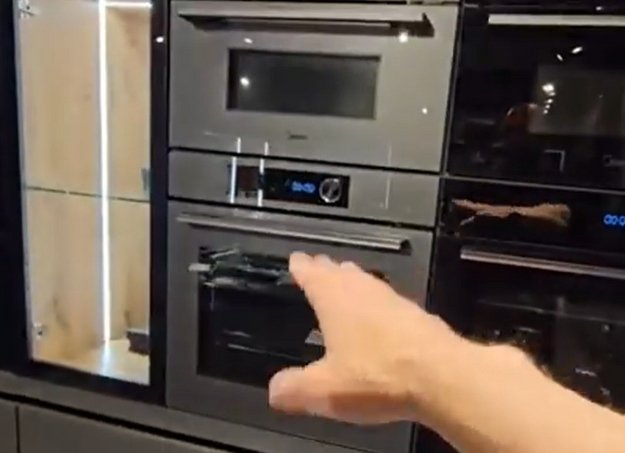 Духовой шкаф Midea MCO82007MBG-I (video 1)