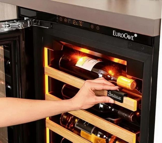 Встраиваемый мультитемпературный винный шкаф EuroCave S-INSP-S I-090025-S (preview 2)