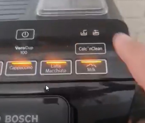 Кофемашина Bosch TAS1006 Tassimo (video 1)