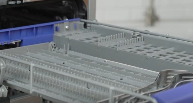 Встраиваемая посудомоечная машина Midea MID60S730i (video 3)