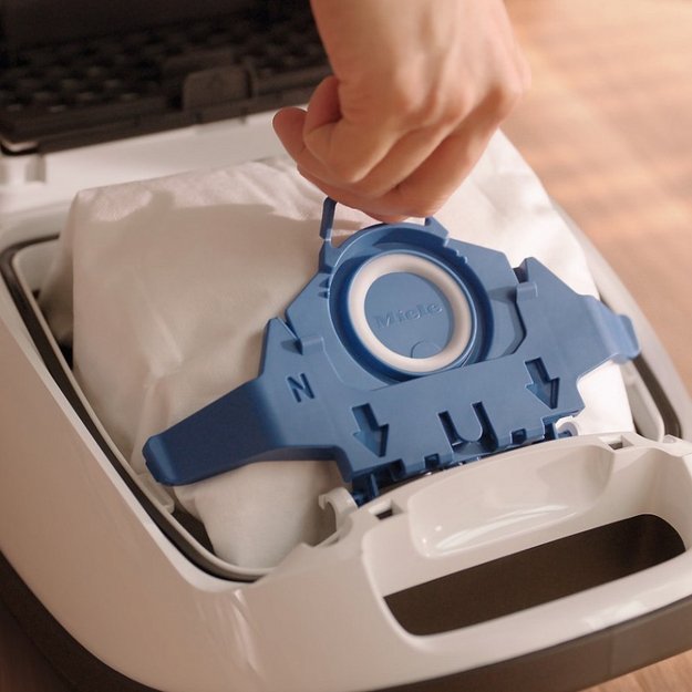 Комплект мешков-пылесборников Miele GN XXL HyClean Pure 3D (фото 5) Комплект мешков-пылесборников Miele GN XXL HyClean Pure 3D (preview 5)