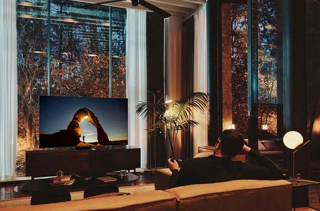 Телевизор Samsung QE55QN700BUXCE (preview 20)