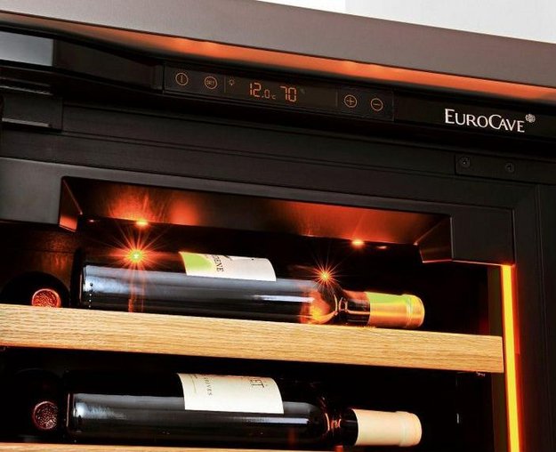 Встраиваемый монотемпературный винный шкаф V-INSP-S EuroCave I-090019-S (preview 2)