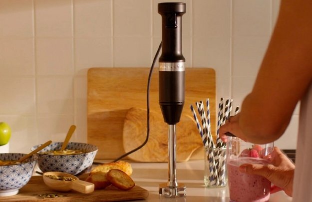 Погружной блендер KitchenAid 5KHBV83EBM матовый черный (фото 11) Погружной блендер KitchenAid 5KHBV83EBM матовый черный (preview 11)