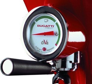Кофеварка Бугатти Espresso Machine Diva Red фото 3 в Челябинске Кофеварка Bugatti Espresso Machine Diva Red фото 3 в Челябинске