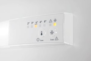 Встраиваемый холодильник АЕГ OSC6N181ES фото 2 в Челябинске Встраиваемый холодильник AEG OSC6N181ES фото 2 в Челябинске