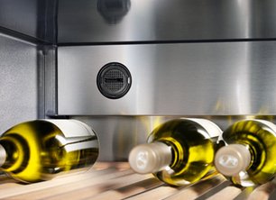 Винный шкаф Либхер WKb 3212 Vinothek фото 4 в Челябинске Винный шкаф Liebherr WKb 3212 Vinothek фото 4 в Челябинске