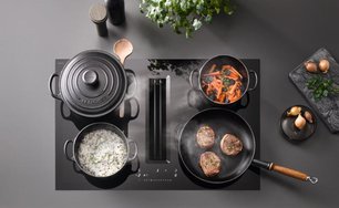 Варочная панель со встроенной вытяжкой Miele KMDA 7676 FL-U фото 3 в Челябинске