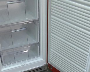 Холодильник Смег CVB20RR фото 2 в Челябинске Холодильник Smeg CVB20RR фото 2 в Челябинске
