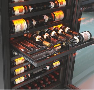 Монотемпературный винный шкаф EuroCave V-ROYALE-L V-10002-L фото 2 в Челябинске