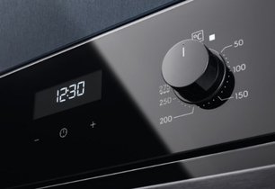 Духовой шкаф Electrolux OKD 5C51 Z фото 4 в Челябинске