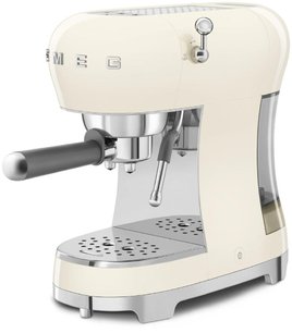 Кофемашина Смег ECF02CREU фото 3 в Челябинске Кофемашина Smeg ECF02CREU фото 3 в Челябинске