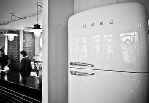 Холодильник Смег FAB50BS фото 2 в Челябинске Холодильник Smeg FAB50BS фото 2 в Челябинске
