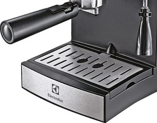Кофемашина Electrolux EEA 111 фото 4 в Челябинске