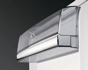 Встраиваемый холодильник АЕГ SKR818F1DC фото 3 в Челябинске Встраиваемый холодильник AEG SKR818F1DC фото 3 в Челябинске