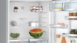 Двухкамерный холодильник Bosch KGP76AIC0N фото 4 в Челябинске