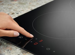 Варочная панель Electrolux LIT30231C фото 4 в Челябинске