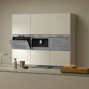 Духовой шкаф Фауцуг Combair V6000 60P C6T-21057 Pearl mirror glass фото 3 в Челябинске Духовой шкаф V-ZUG Combair V6000 60P C6T-21057 Pearl mirror glass фото 3 в Челябинске