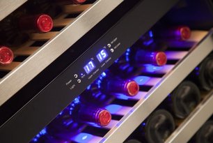 Винный шкаф Coldvine C154-KBT2 фото 4 в Челябинске Винный шкаф Cold Vine C154-KBT2 фото 4 в Челябинске