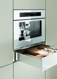 Встраиваемая кофемашина Фулгор Милано LCM 4509 TC WH фото 2 в Челябинске Встраиваемая кофемашина Fulgor Milano LCM 4509 TC WH фото 2 в Челябинске