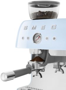 Эспрессо-кофемашина Смег EGF03PBEU фото 3 в Челябинске Эспрессо-кофемашина Smeg EGF03PBEU фото 3 в Челябинске