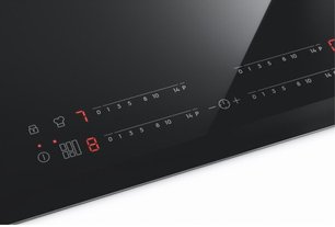 Варочная панель Electrolux EIT61443B фото 3 в Челябинске