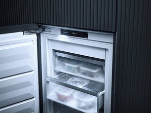 Встраиваемый морозильник Miele FNS7770E фото 2 в Челябинске