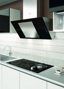 Вытяжка Фулгор Милано LHD 9001 TC BK фото 2 в Челябинске Вытяжка Fulgor Milano LHD 9001 TC BK фото 2 в Челябинске