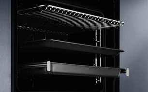 Духовой шкаф Electrolux OKE8C39WX фото 4 в Челябинске