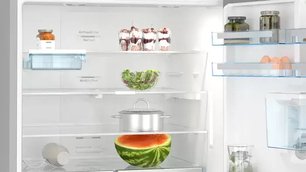 Двухкамерный холодильник Bosch KGD86AI31U фото 4 в Челябинске