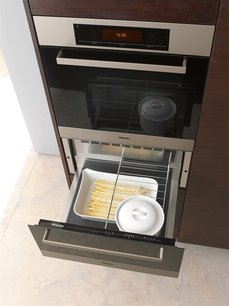 Подогреватель Miele ESW 5080-29 BK фото 4 в Челябинске