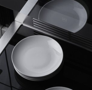 Встраиваемый подогреватель посуды V-ZUG V4000 28 WDED6V1C черное стекло фото 3 в Челябинске